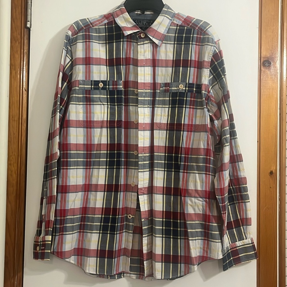 Nautica Men’s Button down long sleeve shirt size M color blue white yellow red